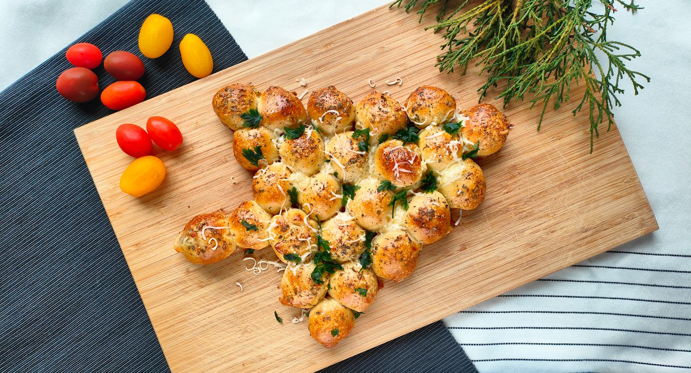 Świąteczny chlebek odrywany mozzarella1